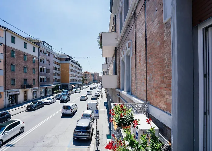 Happy Spazioso Trilocale A Due Passi Dal Centro شقة